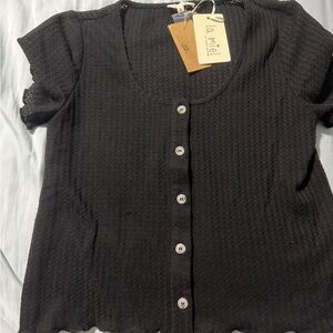 LA MIEL Elegant Black Button-Down Top